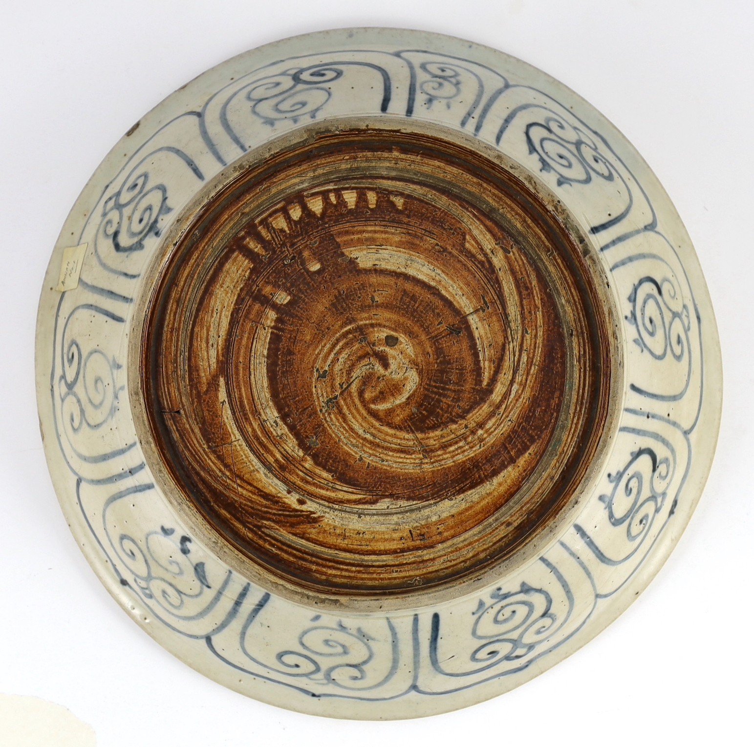 A large Annamese blue and white dish, 16th century, 35.5cm diameter